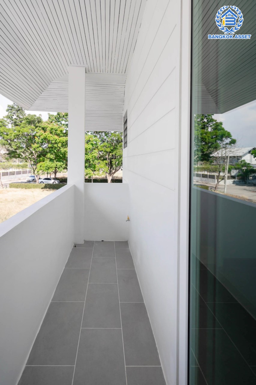 บ้านมือสองตกแต่งใหม่ ม.โนเบิล อุทยาน บรมราชชนนี-พุทธมณฑลสาย3 ห้องมุม เนื้อที่ 60 ตร.ว. ฟังก์ชัน 4 ห้องนอน 3 ห้องน้ำ บนทำเลศักยภาพ ใกล้ทางคู่ขนานลอยฟ้าบรมราชชนนี ม.มหิดล และ เพียง 10 นาทีถึงเซ็นทรัลศาลายา